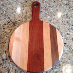 round cutting board with handle
