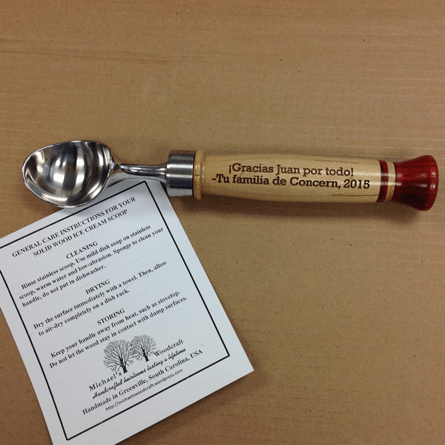engraved-ice-cream-scoop-handle