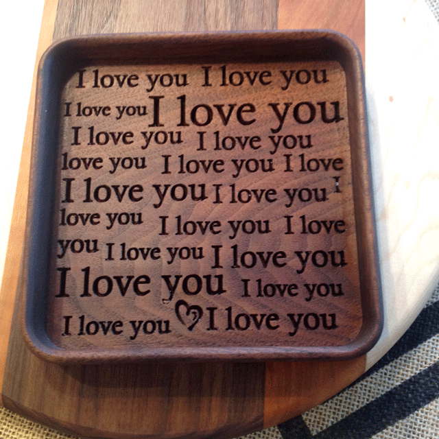 Engraved catchall tray