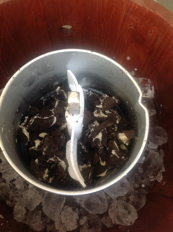 homemade-Oreo-ice-cream