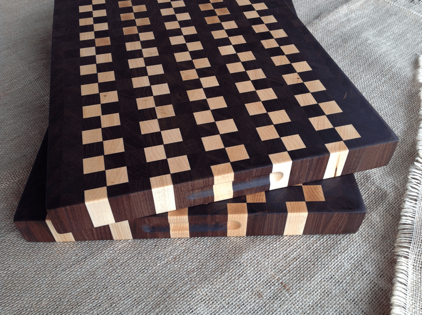 Black-Walnut--and--Maple-end-grain-boards